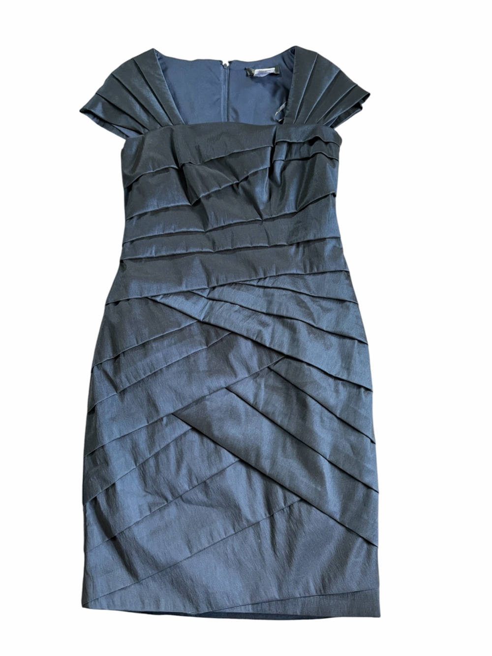 NWOT Tadashi Shoji Navy Tiered Pleated Sheath Cocktail Dress Size 8